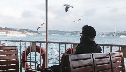 fb体育网站-特别场地：异域赛道的新奇体验，异域特色是什么意思