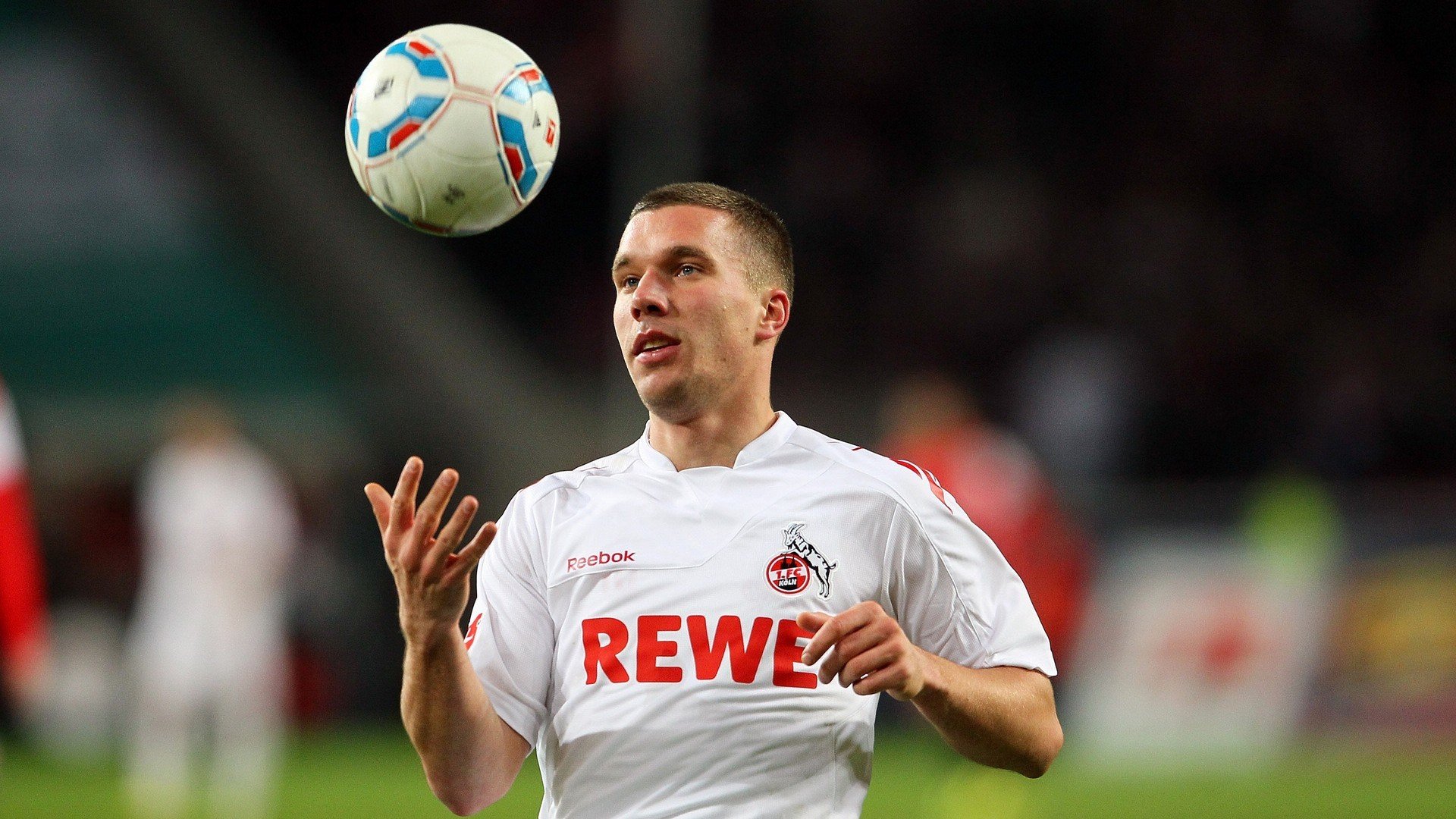 FB体育注册网址-德国媒体赞瑞士为“雪地足球技术模板”，雪地足球场地尺寸